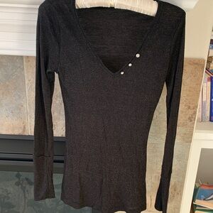 Elegant Black Long Sleeve V-Neck Top with Button Detail